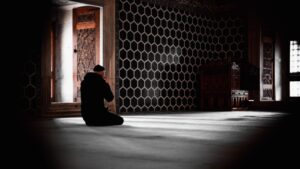INVERTIR TODOS NUESTROS RECURSOS Y GASTARLOS DURANTE RAMADÂN