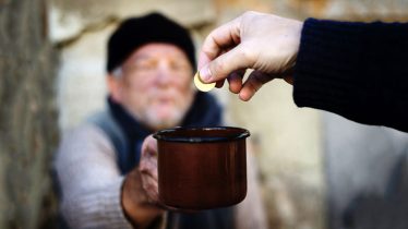 La Sâdaqah, un medio para acercarnos a Allâh